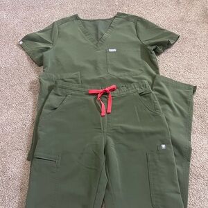 Figs Olive 🫒 Green Scrub Set with Red Drawstring